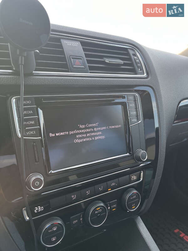 Седан Volkswagen Jetta 2016 в Києві