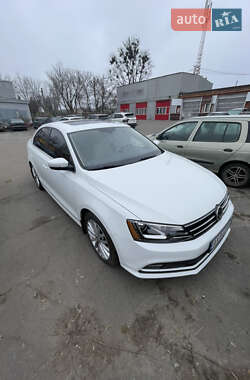 Седан Volkswagen Jetta 2015 в Харкові