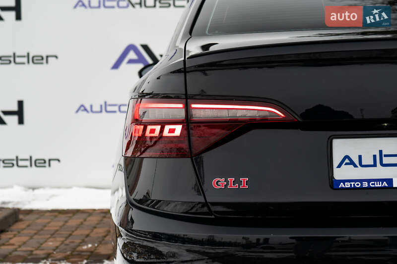 Седан Volkswagen Jetta 2021 в Києві