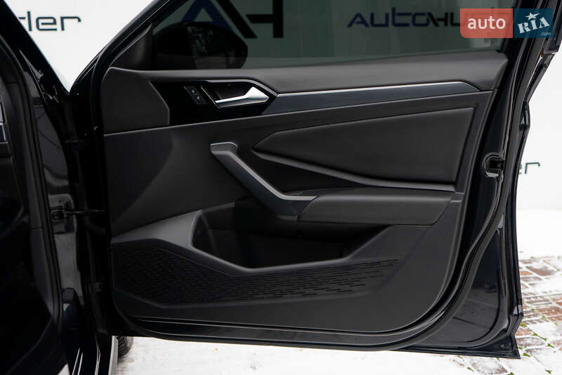 Седан Volkswagen Jetta 2021 в Києві