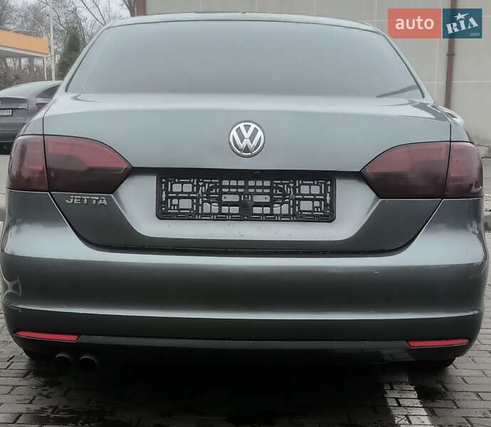 Седан Volkswagen Jetta 2011 в Дніпрі