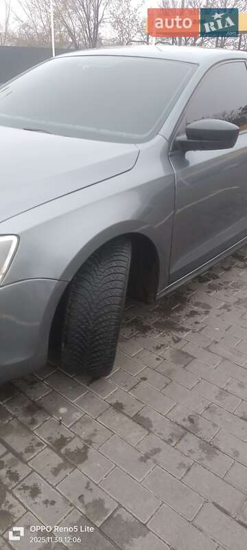 Седан Volkswagen Jetta 2011 в Дніпрі