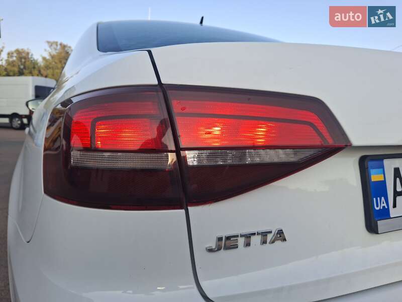 Седан Volkswagen Jetta 2016 в Житомирі