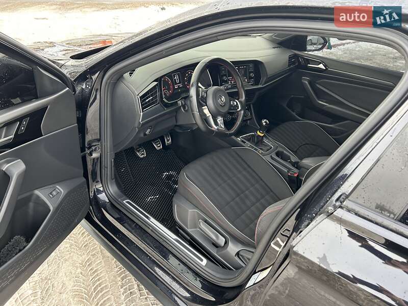 Седан Volkswagen Jetta 2019 в Киеве фото 6 Седан Volkswagen Jetta 2019 в Киеве