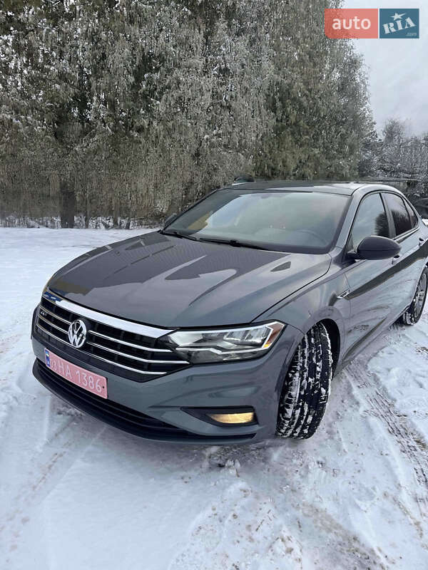 Седан Volkswagen Jetta 2019 в Луцьку
