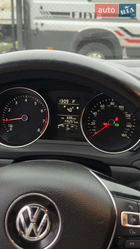Седан Volkswagen Jetta 2015 в Кам'янському