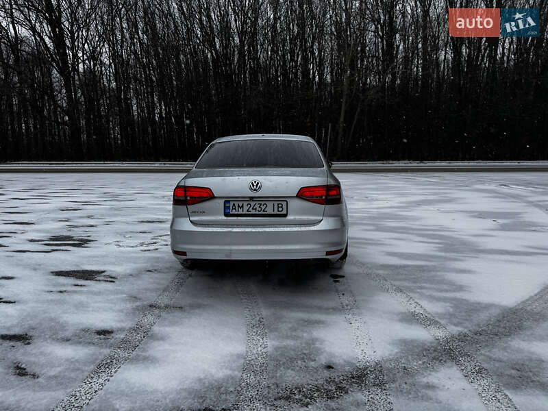 Седан Volkswagen Jetta 2015 в Вінниці