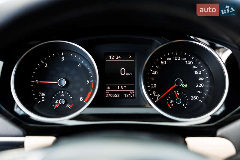 Седан Volkswagen Jetta 2016 в Ивано-Франковске