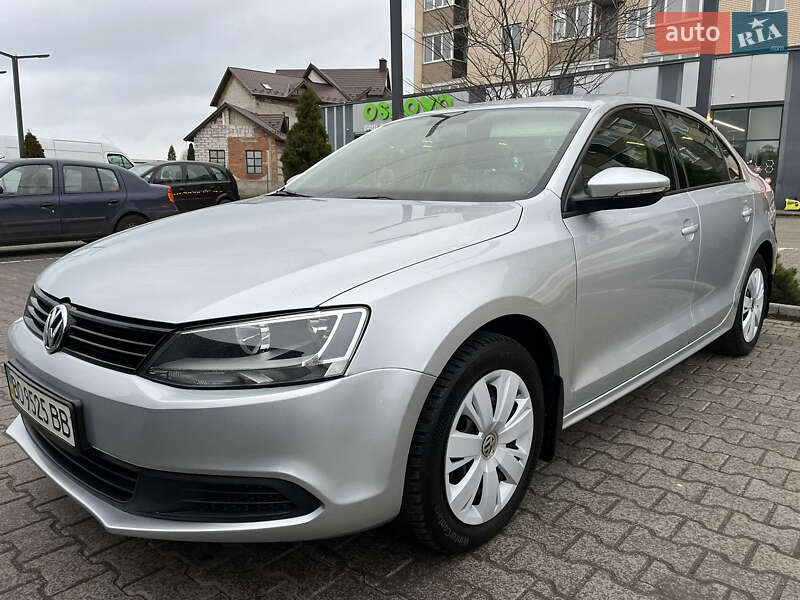 Volkswagen Jetta 2014