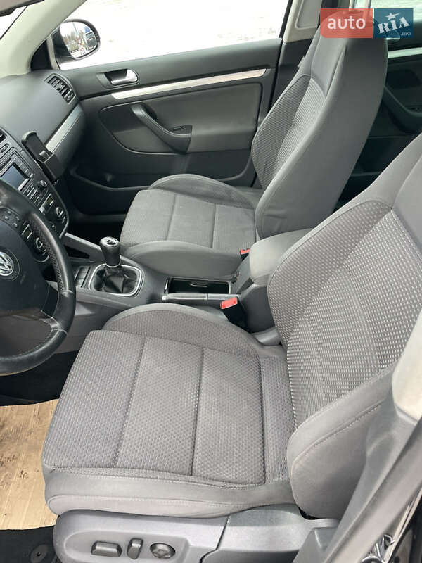Седан Volkswagen Jetta 2007 в Дубно фото 35 Седан Volkswagen Jetta 2007 в Дубно