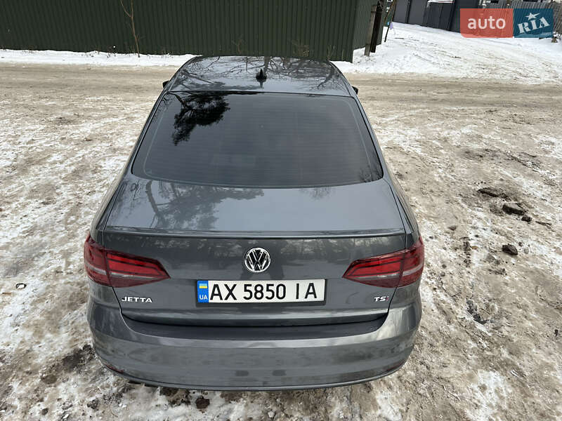 Седан Volkswagen Jetta 2017 в Ірпені