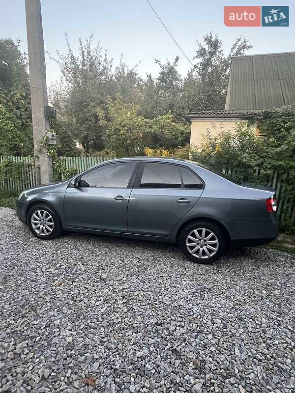Седан Volkswagen Jetta 2006 в Киеве фото 7 Седан Volkswagen Jetta 2006 в Киеве