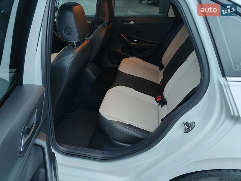 Седан Volkswagen Jetta 2019 в Кривом Роге