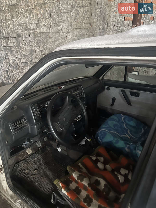 Седан Volkswagen Jetta 1988 в Бучачі