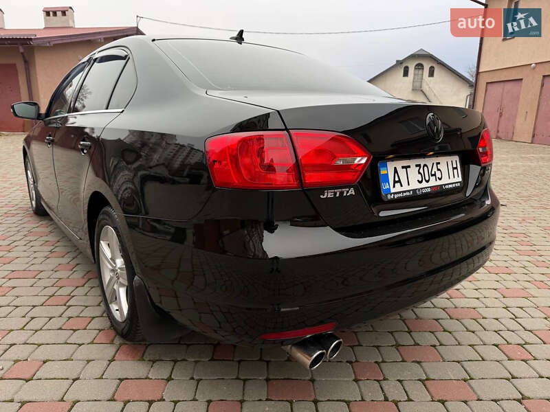 Седан Volkswagen Jetta 2011 в Ивано-Франковске