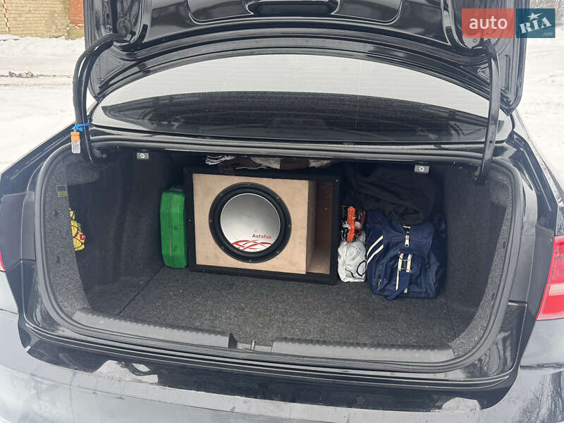 Седан Volkswagen Jetta 2015 в Великій Багачці