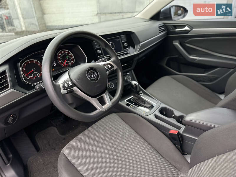 Седан Volkswagen Jetta 2018 в Кривом Роге фото 24 Седан Volkswagen Jetta 2018 в Кривом Роге