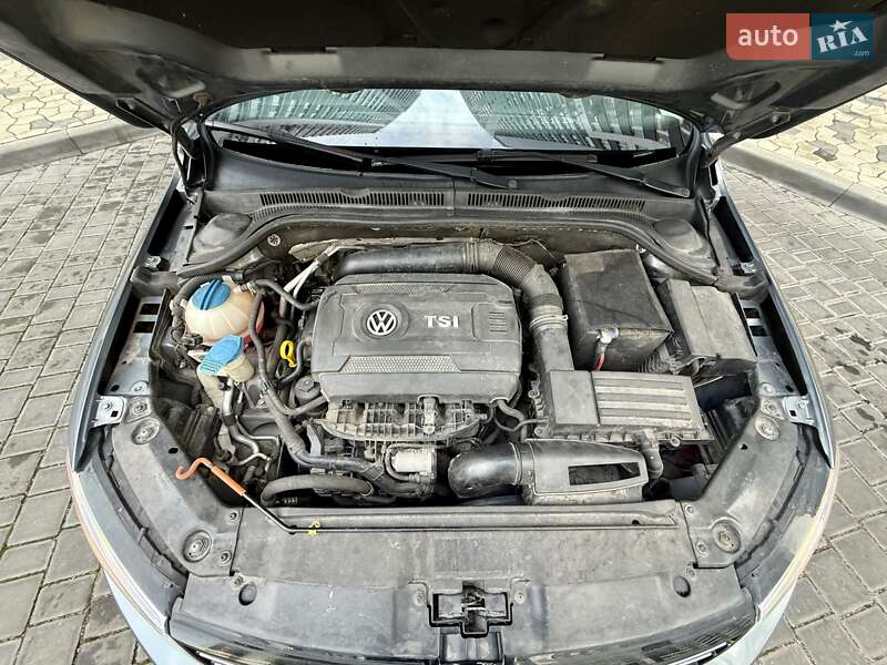 Седан Volkswagen Jetta 2013 в Одессе