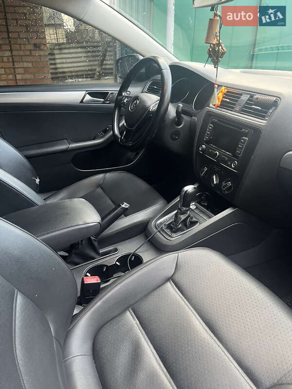 Седан Volkswagen Jetta 2014 в Кривом Роге фото 2 Седан Volkswagen Jetta 2014 в Кривом Роге