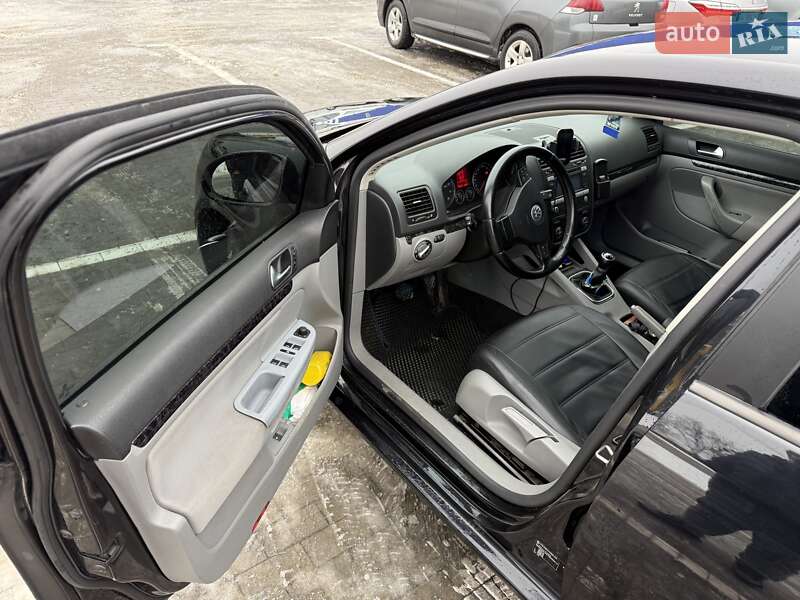 Седан Volkswagen Jetta 2006 в Ахтырке