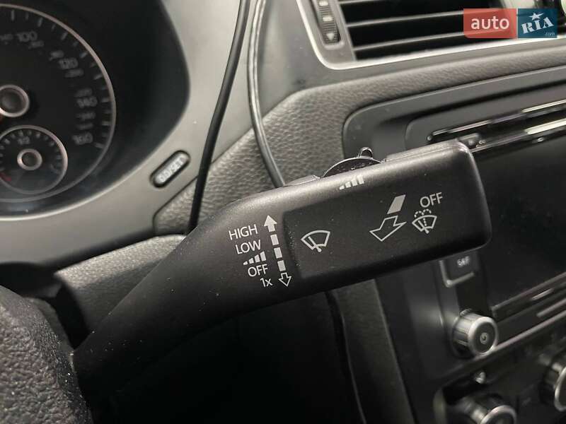 Седан Volkswagen Jetta 2013 в Киеве фото 30 Седан Volkswagen Jetta 2013 в Киеве