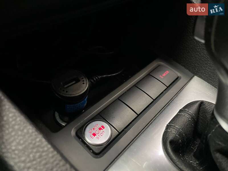 Седан Volkswagen Jetta 2013 в Киеве фото 36 Седан Volkswagen Jetta 2013 в Киеве