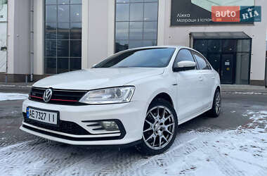 Седан Volkswagen Jetta 2012 в Дніпрі