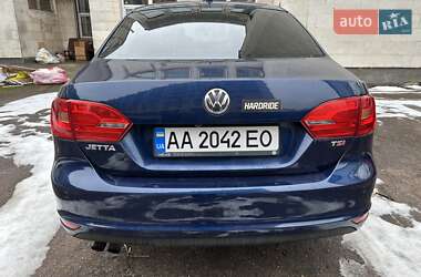 Седан Volkswagen Jetta 2012 в Києві