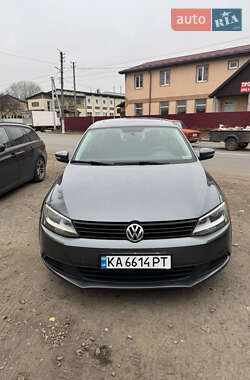 Седан Volkswagen Jetta 2011 в Києві