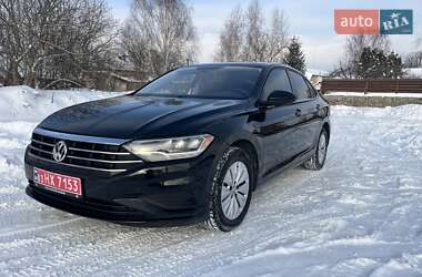 Седан Volkswagen Jetta 2019 в Дубні