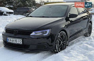 Седан Volkswagen Jetta 2012 в Хмельницком