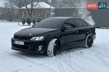 Седан Volkswagen Jetta 2015 в Полтаве