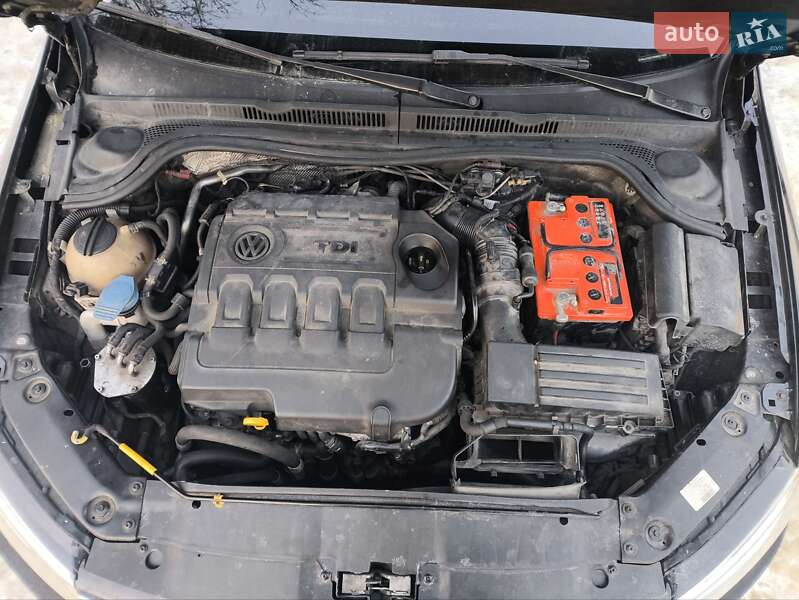 Седан Volkswagen Jetta 2015 в Киеве