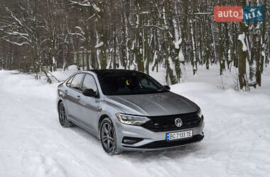 Седан Volkswagen Jetta 2019 в Львові