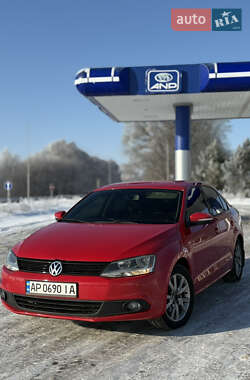 Седан Volkswagen Jetta 2012 в Мене