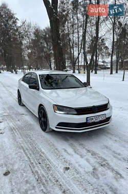 Седан Volkswagen Jetta 2014 в Ромнах