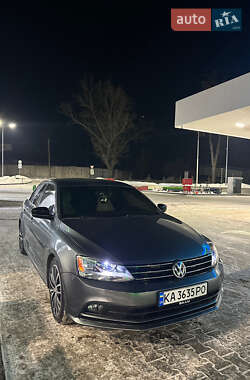 Седан Volkswagen Jetta 2016 в Киеве