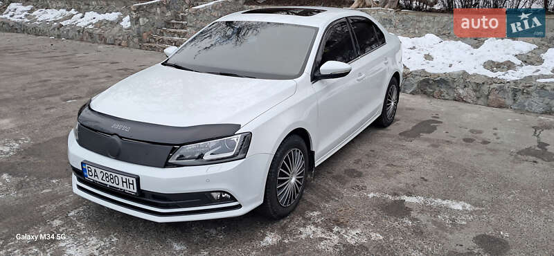 Седан Volkswagen Jetta 2014 в Кропивницком