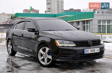 Седан Volkswagen Jetta 2015 в Львове