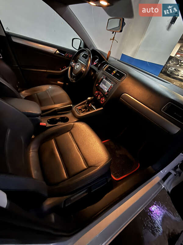 Седан Volkswagen Jetta 2015 в Одессе