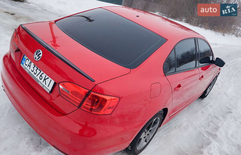 Седан Volkswagen Jetta 2013 в Монастырище