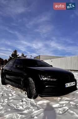 Седан Volkswagen Jetta 2015 в Львове
