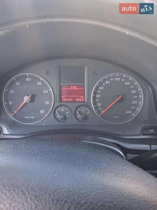 Седан Volkswagen Jetta 2006 в Новом Буге