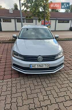 Седан Volkswagen Jetta 2017 в Дніпрі