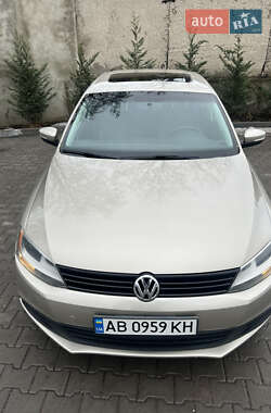 Седан Volkswagen Jetta 2012 в Могилев-Подольске