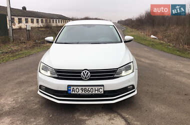 Седан Volkswagen Jetta 2015 в Мукачевому