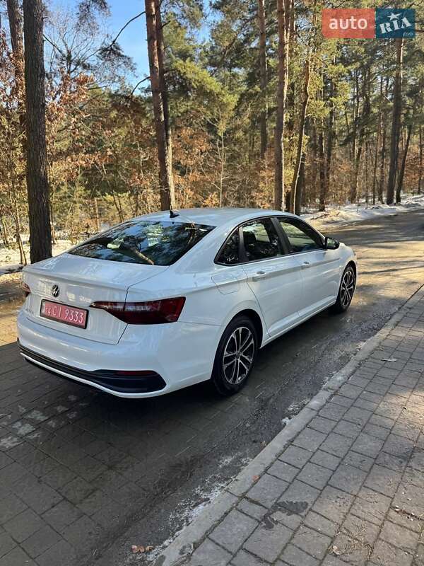 Седан Volkswagen Jetta 2023 в Львове