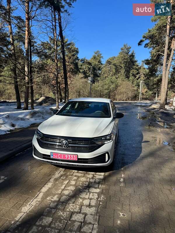 Volkswagen Jetta 2023