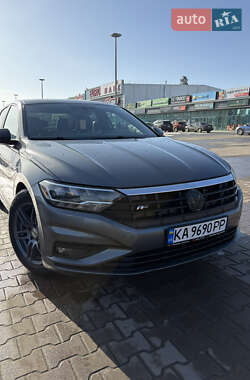 Седан Volkswagen Jetta 2019 в Києві