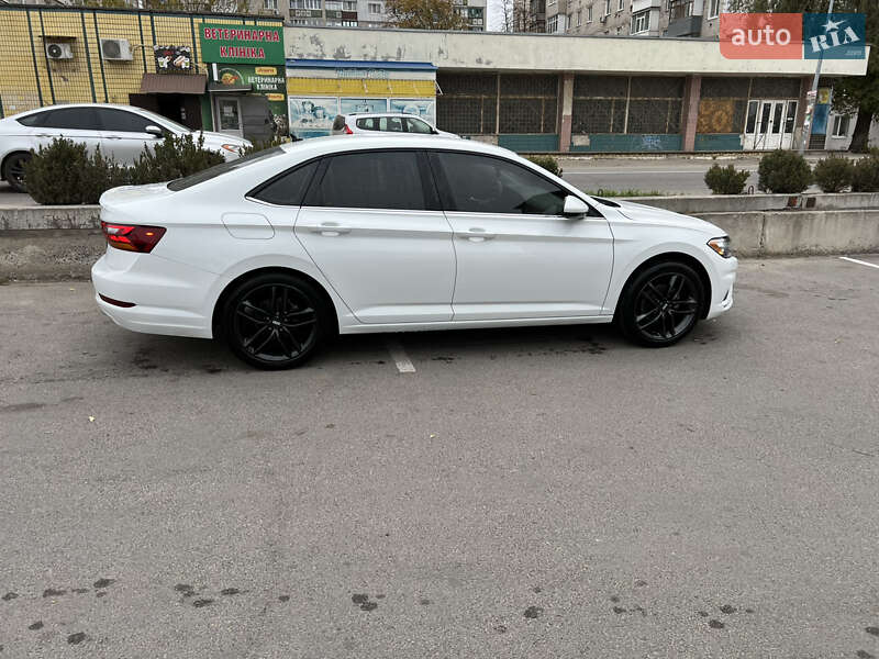 Седан Volkswagen Jetta 2018 в Талалаевке